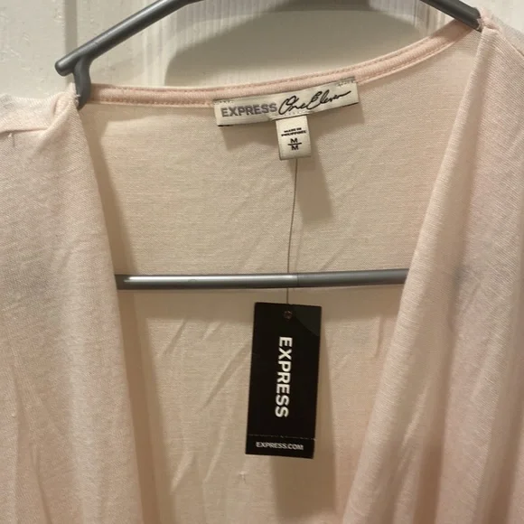 Express Shell Colored Top - New w/tags - size M! - Picture 3 of 4